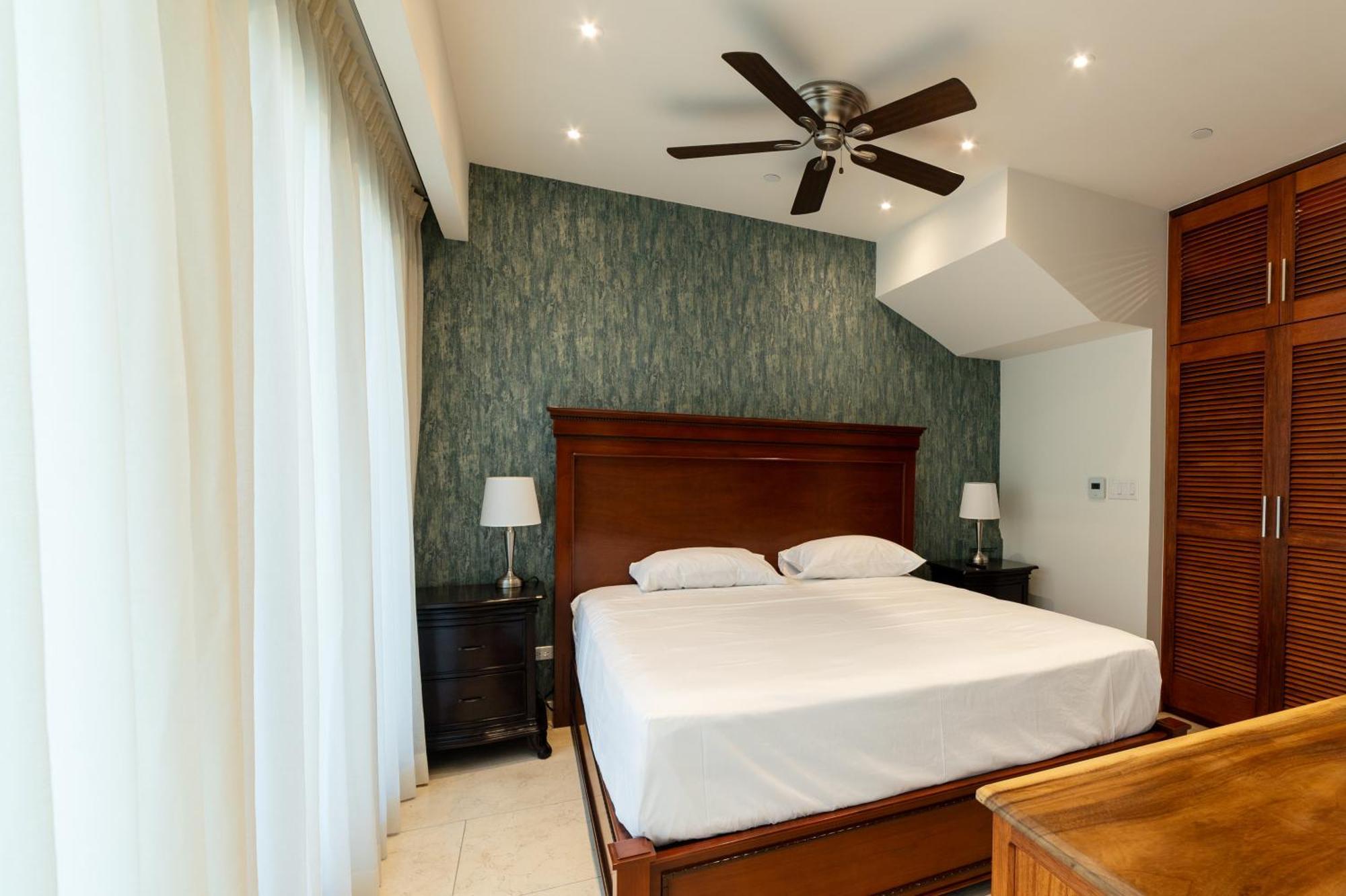 Hotel Plaza Herrera Panama City Exterior photo