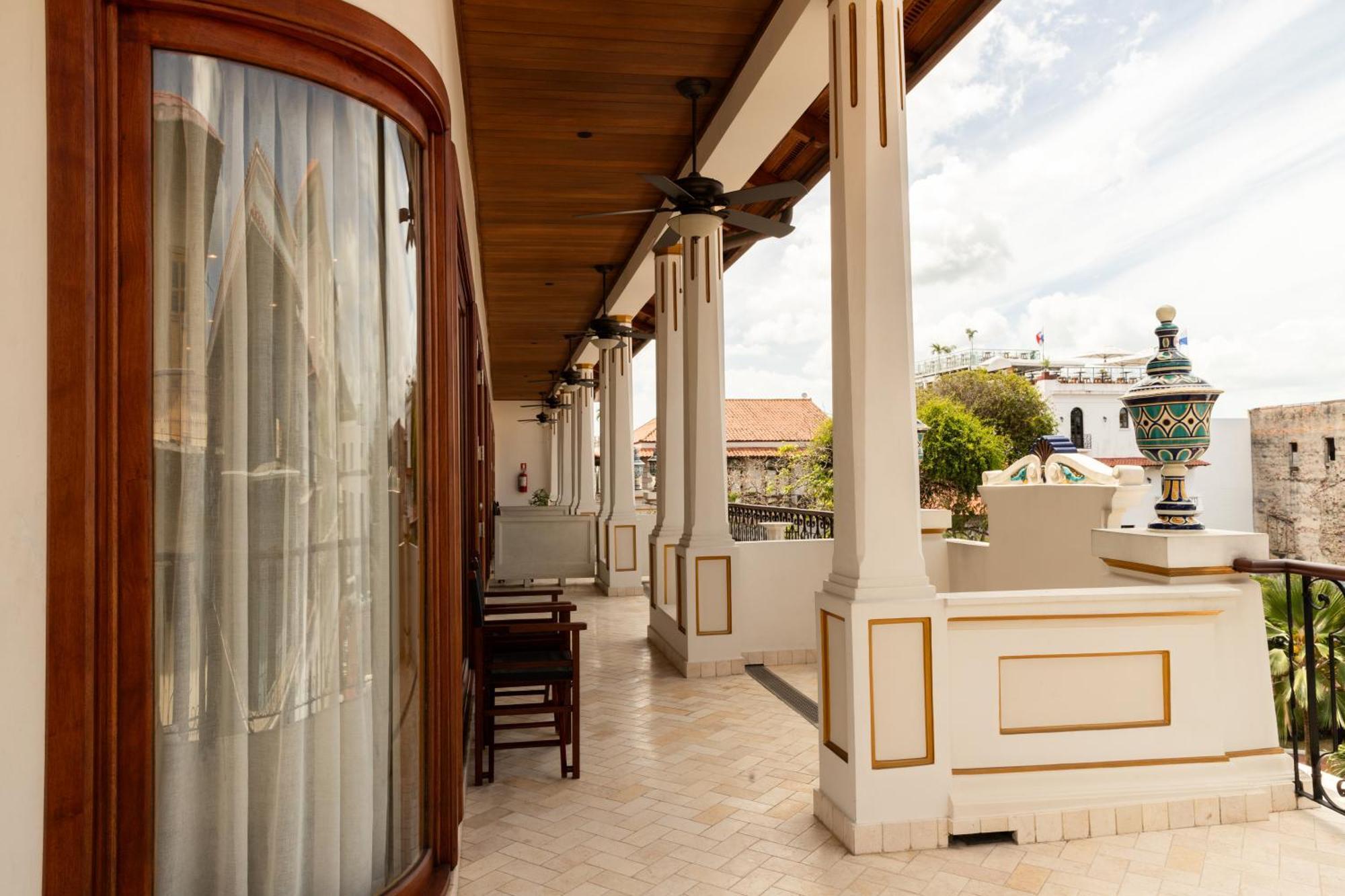 Hotel Plaza Herrera Panama City Exterior photo